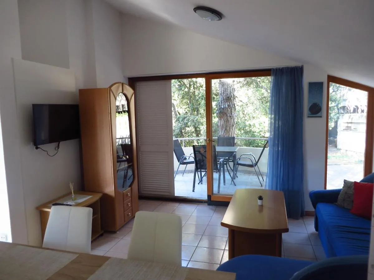 Soline Beach Apartments Biograd Na Moru