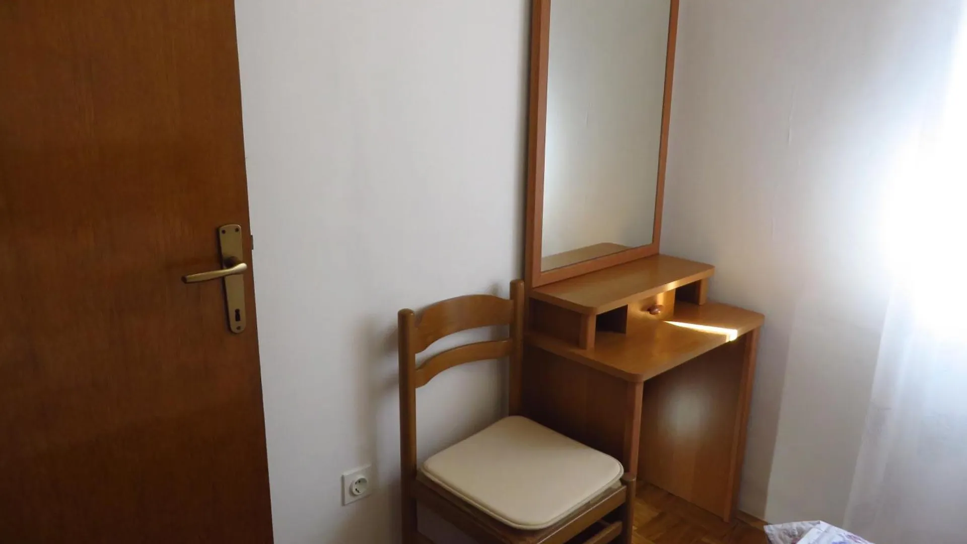Soline Beach Apartments Biograd Na Moru Croatia